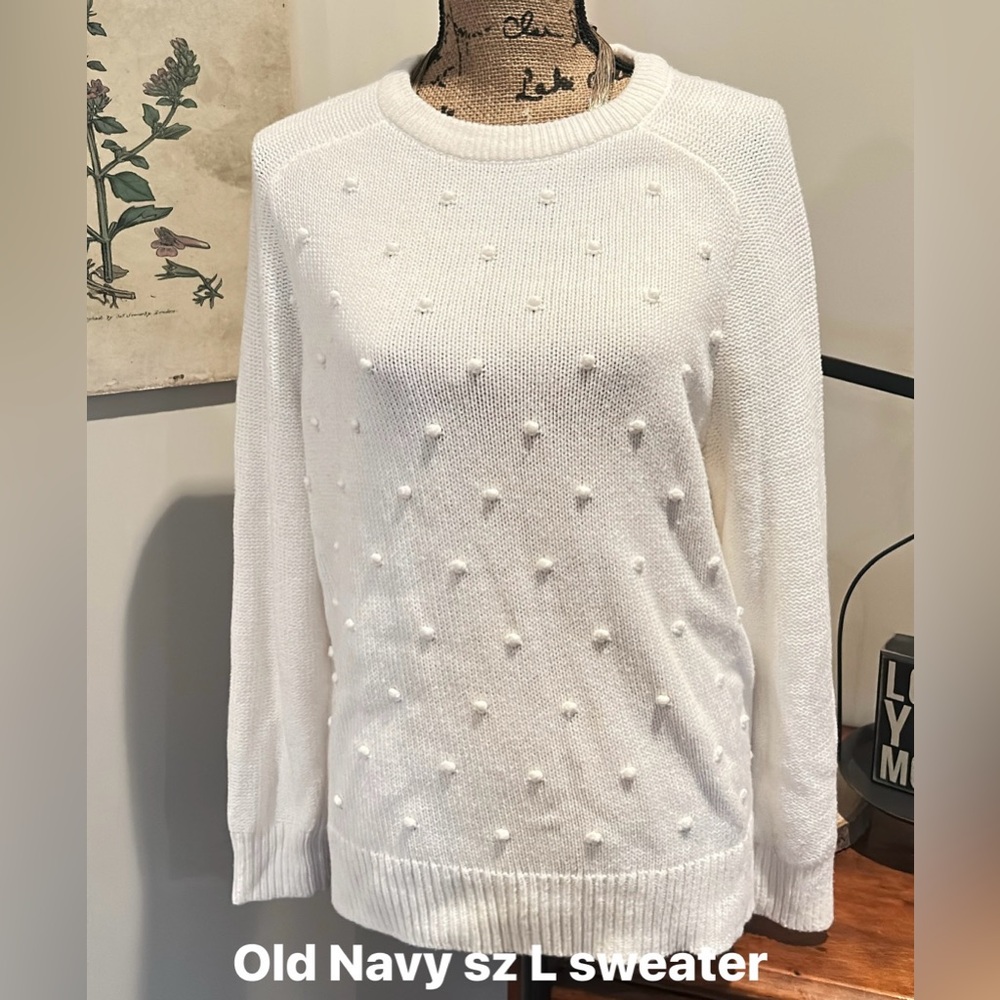 Old Navy Women's White Sweater